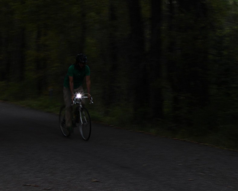 allen sports asl5xr - this light performs best where ambient light is also available.