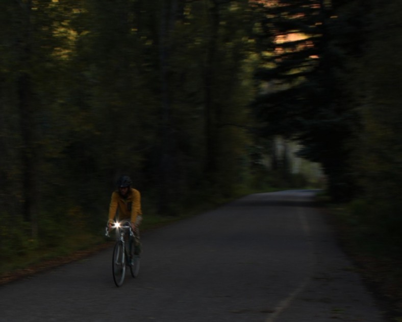 light and motion urban 350 - this light excels at urban commuting while keeping a little extra...