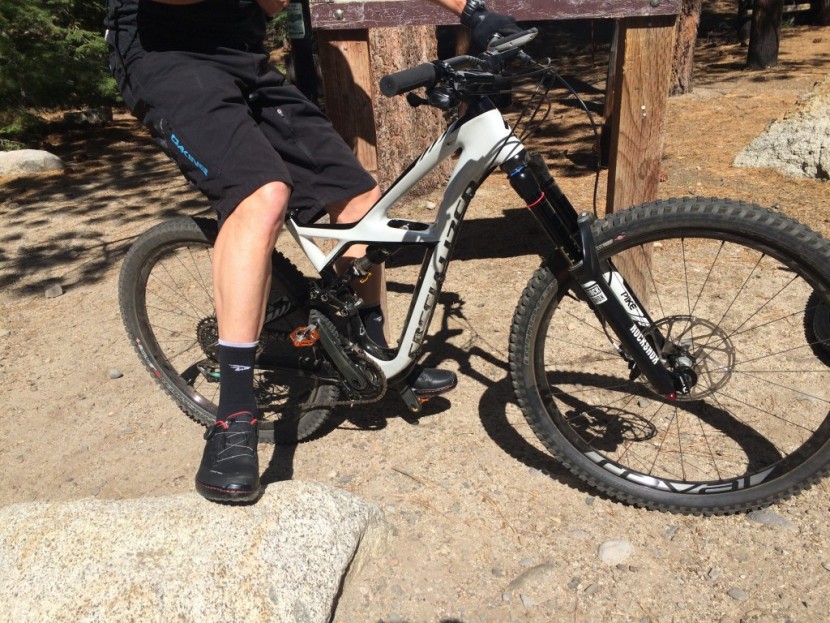 five ten kestrel - testing sag on the specialized enduro expert in anticipation of a...