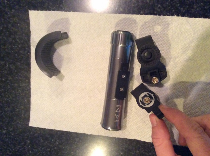 allen sports asl5xr - unfortunately, the allen sports broke, easily, from the mount while...