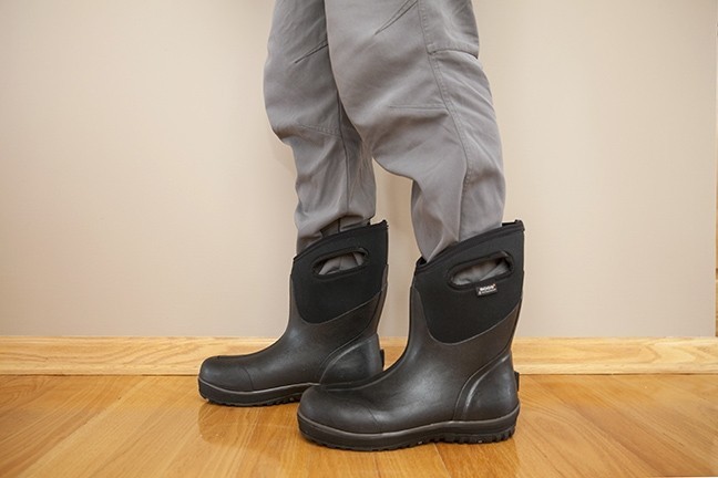 bogs ultra mid rain boot - side view. these boots aren&#039;t winning any awards for their looks.