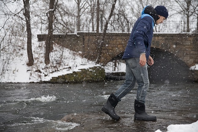 bogs ultra mid rain boot - reviewer ross robinson tests out the water resistance, warmth, and...
