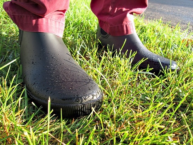 tretorn strala - fully waterproof, this rubber boot won&#039;t draw attention to itself as...