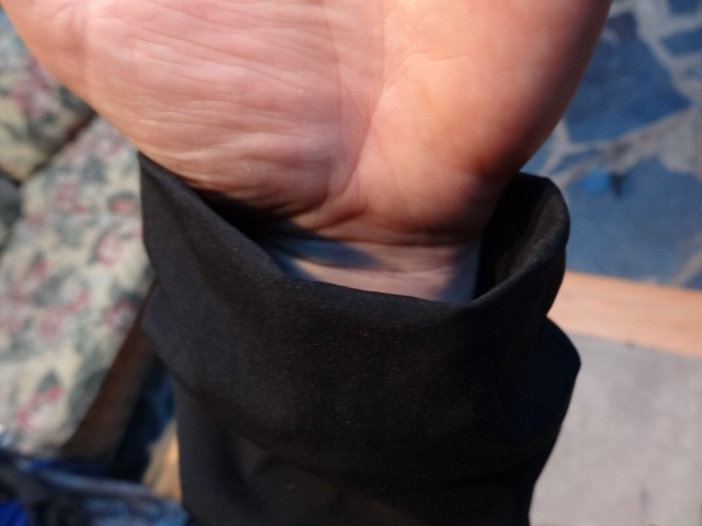 mountain hardwear zerogrand trench - the loose fitting wrists were our biggest complaint.