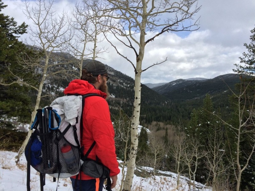 hyperlite mountain gear windrider 3400 - you can secure the roll top on the sides of the back for low volume...