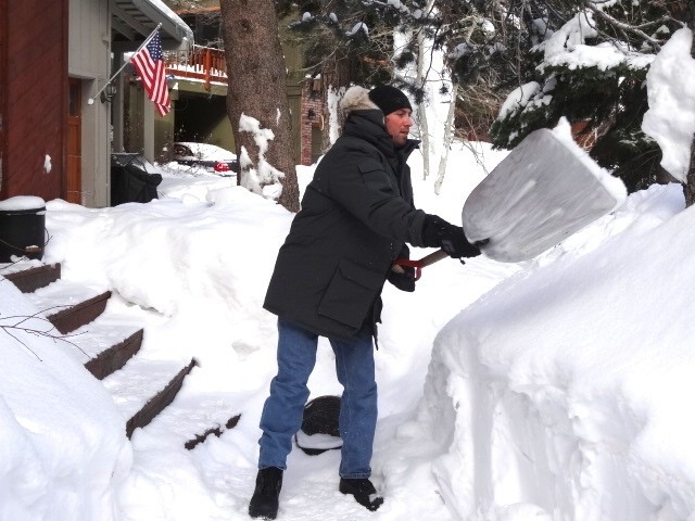canada goose expedition parka heritage - shoveling snow in the front walkway is almost too much for this...