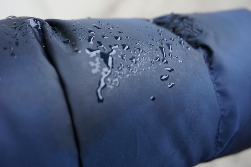 the north face gotham parka for women - the exterior nylon fabric is treated with a dwr (durable water...