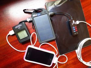 creative edge solar-5+ - whichever port we plugged in to, the ipad would pull about 1a and...