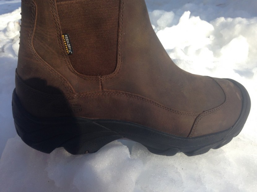 keen anchorage ii - this boot is reasonably warm, and okay for walking in the snow for...