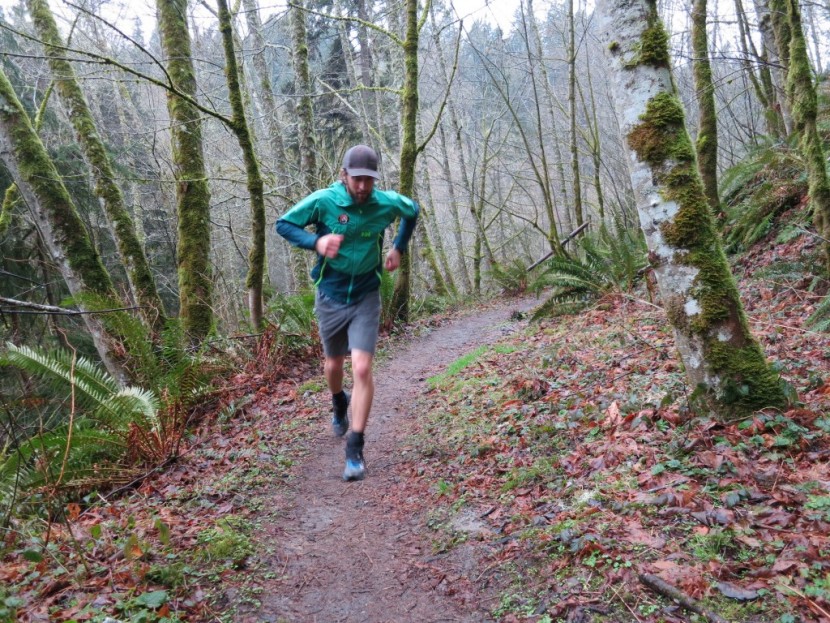 mountain hardwear scree - muddy trail testing. you&#039;ll barely notice these lightweight gaiters...