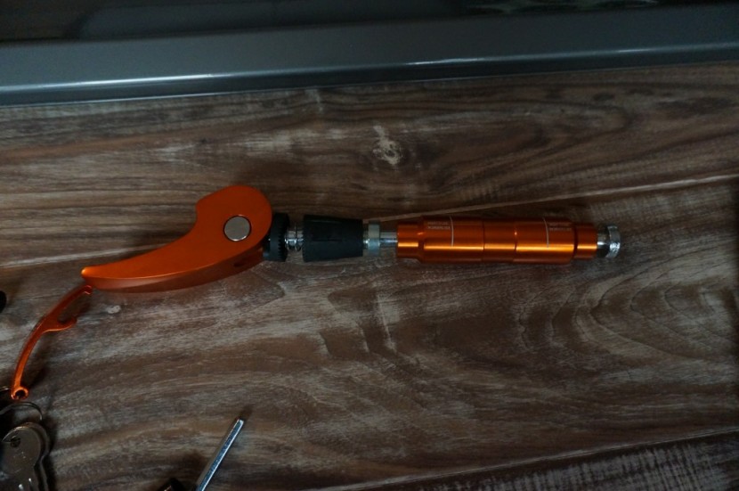 kuat trio - the 9mm quick release adaptor for the kuat trio.