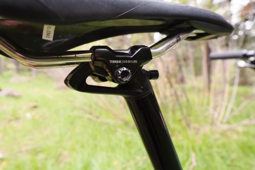 specialized command post ircc - one bolt pulls the saddle clamp together squeezing the saddle rails...