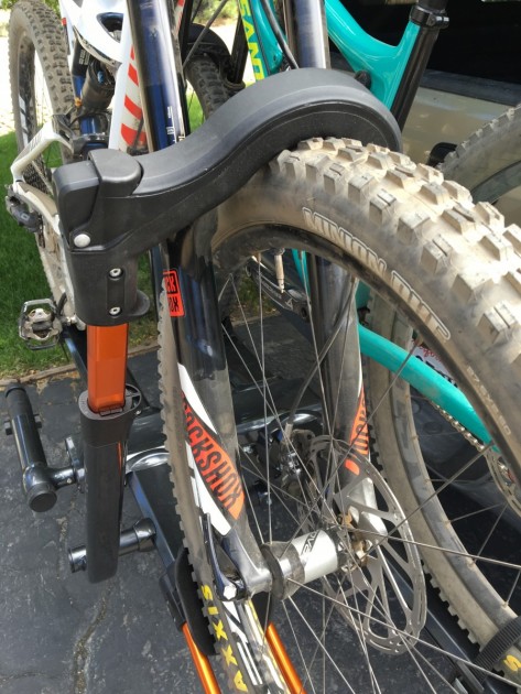 kuat nv 2.0 - the kuat nv 2.0 uses a ratcheting front wheel arm with a horse shoe...