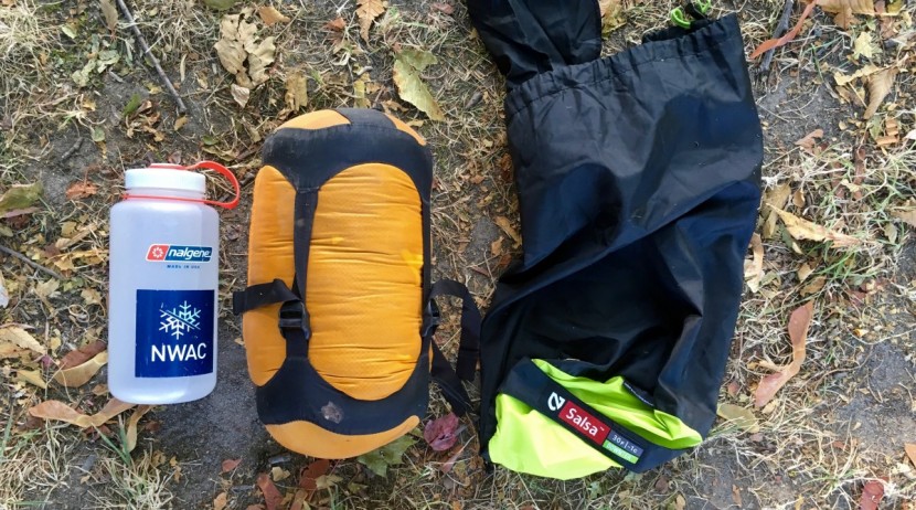 nemo salsa 30 - while the salsa 30 was very easy to stuff into its included stuff...