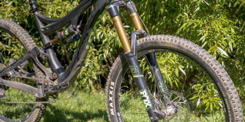 pivot mach 6 x01 2016 - the160mm fox 36 factory fork felt soft and divy because the short...
