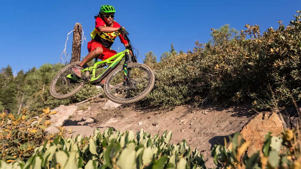 ibis mojo hd3 x01 2016 - with direct steering the ibis handles well on smooth trails, or when...