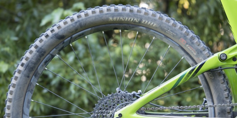ibis mojo hd3 x01 2016 - running a 2.5&quot; maxxis minion dhf in the rear isn&#039;t direct enough for...