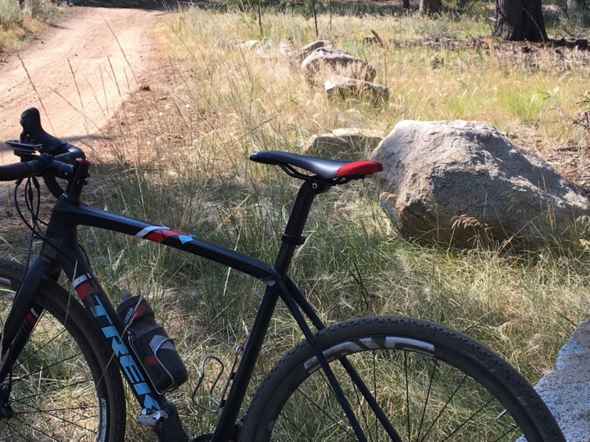 fizik monte manganese - the fizik monte manganese works well for cyclocross and gravel...