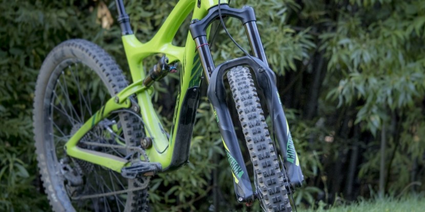 ibis mojo hd3 x01 2016 - the boosted rockshock pike rct3 160mm fork on the ibis is our...