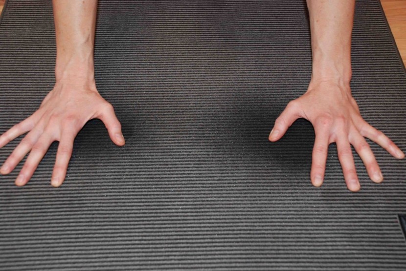 kulae elite hot hybrid - this mat&#039;s traction improves when wet, and the ridges on the...