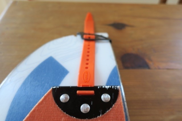voile skins with tail clip - the voile splitboard skin tail attachment is burly metal connected...