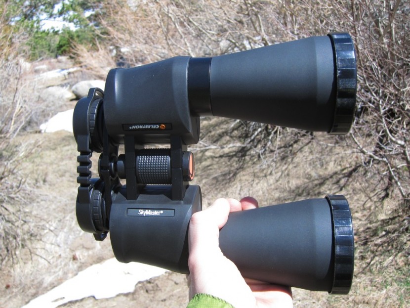 celestron skymaster dx 9x63 - the porro prism design has barrels offset from the eyepiece. this...
