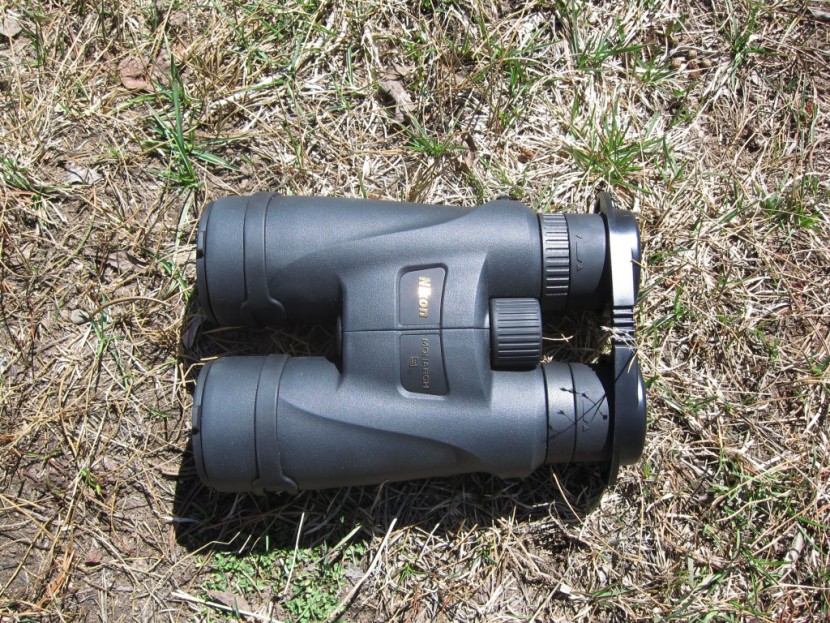 nikon monarch 5 8x56 - the nikon monarch 5 has all adjustment mechanisms within easy reach...