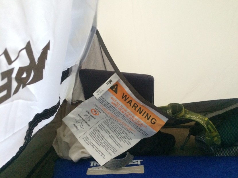 backpacking tent - the passage's two pockets are inefficient because of their triangle...