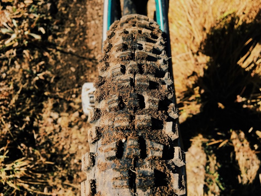wtb trail boss tcs tough/fast rolling 2.25 - the trail boss was an extremely versatile tire with well-spaced...