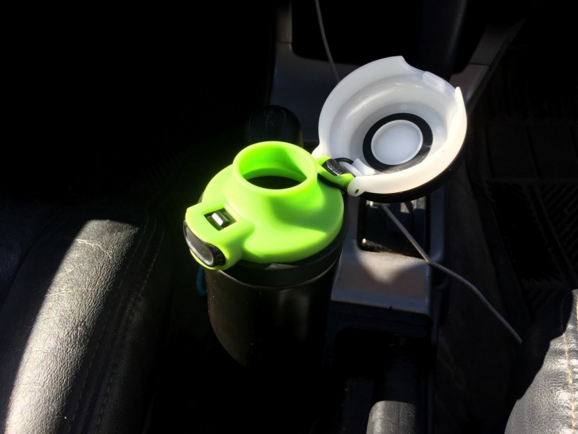 contigo thermalock glacier - the contigo fits perfectly in a car cuphold, making it a good option...