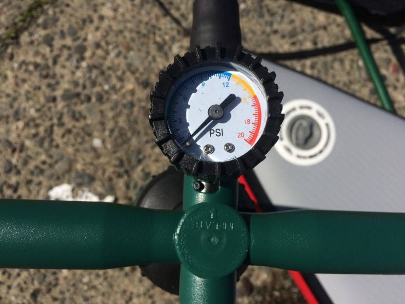 the top quality air pressure gauge that comes with the raven.
