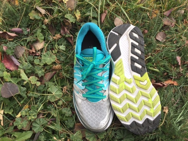 saucony hurricane iso 2 - the uppers isofit has a synthetic mesh and the sole is outsole ibr+...
