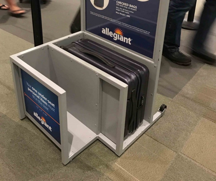 samsonite inova 20 - this bag fits like a glove even in allegiant air&#039;s notoriously tight...