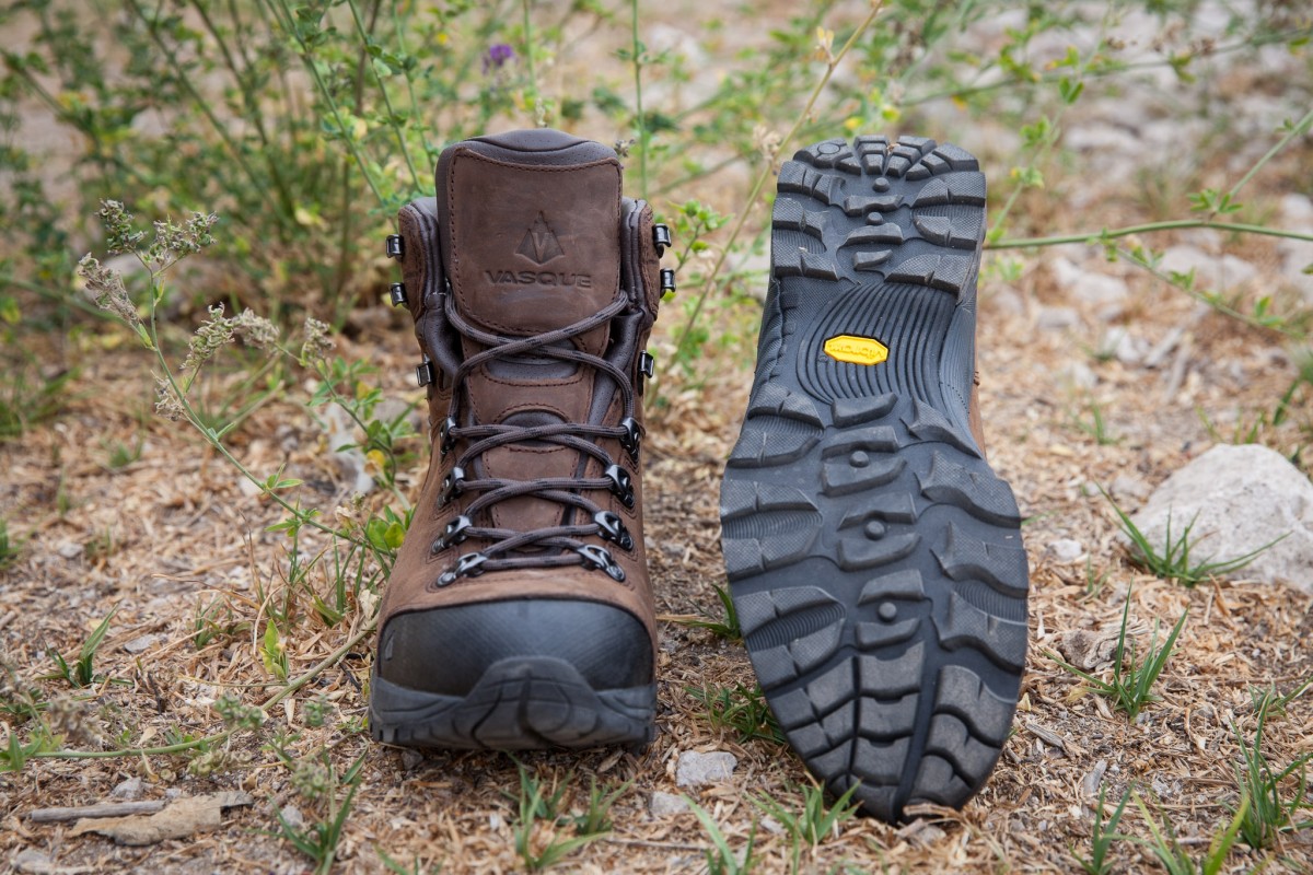 Vasque St. Elias FG GTX Review (A nubuck leather upper and Vibram Frontier outsole, with an EVA midsole and TPU shank in between. The St. Elias is a...)
