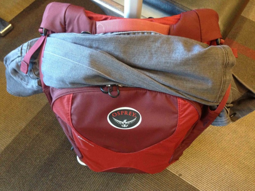 osprey ozone wheeled 22 - the side straps can be used to compress the sides of your bags down...