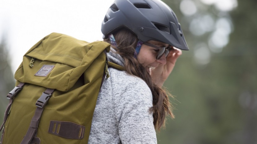 burton tinder - the top loading cinch design made for an easy access pack. it was...