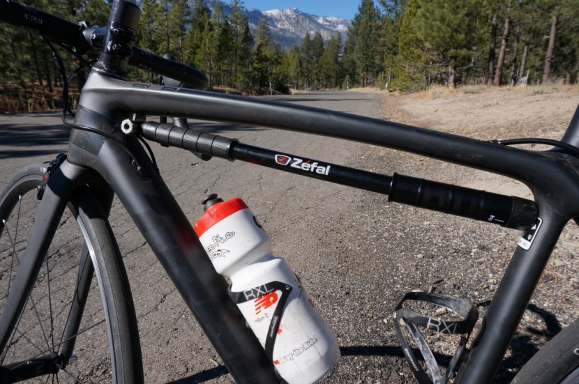 zefal hpx - the hpx mounted under the top tube of a trek emonda.