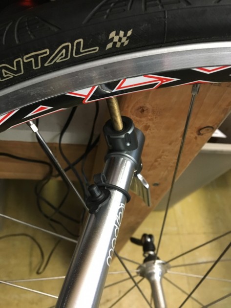 portland design works little silver - the little silver pump has an integrated head with a locking lever.