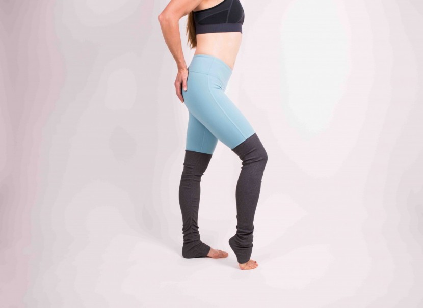 【alo yoga】Goddess Ribbed Legging Everything You Need to Know About our Best-Selling Goddess