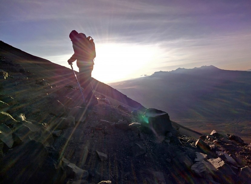 arc&#039;teryx rho ar - when you need a warm top for daybreak summit pushes, the rho ar is...
