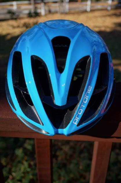kask protone - this lid has plenty of vents on the front.