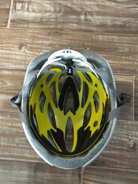 bell overdrive mips - bell overdrive mips includes a mips liner.  thin padding detracts...