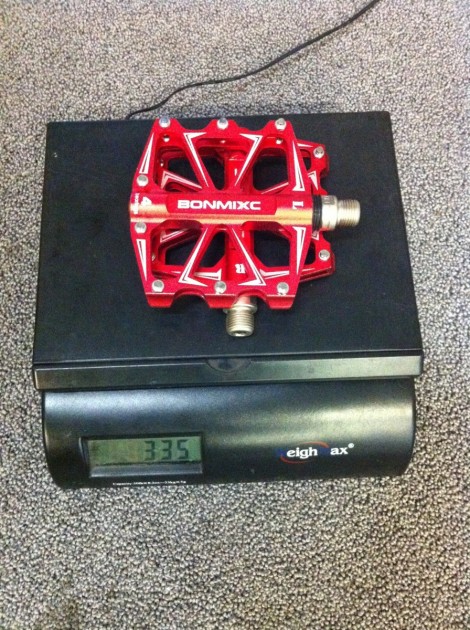 bonmixc 9/16" 4 pcs - these were the lightest pedals in the test.  that's about where the...