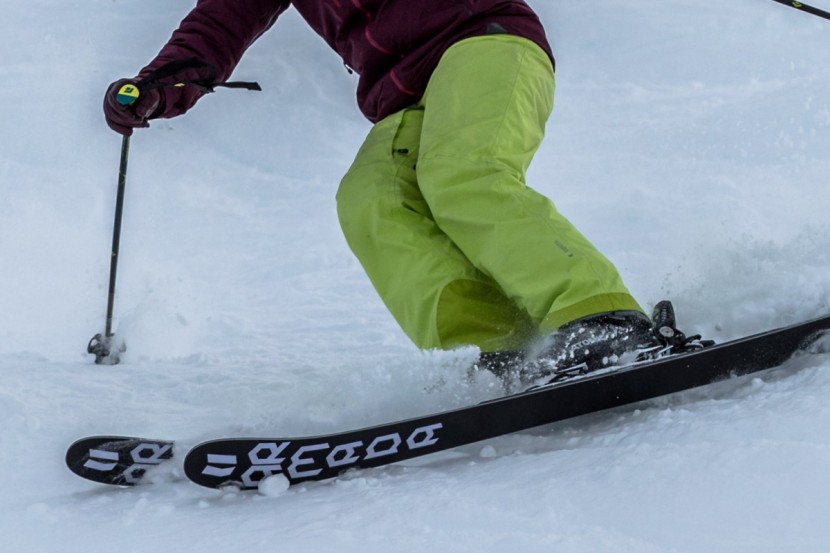atomic hawx ultra 110 for women - the atomic hawx ultra will tip your skis on edge when you ask them...