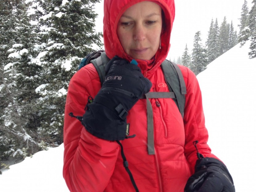 burton gore-tex gloves for women - if you're looking for a glove that is fully featured and affordable...