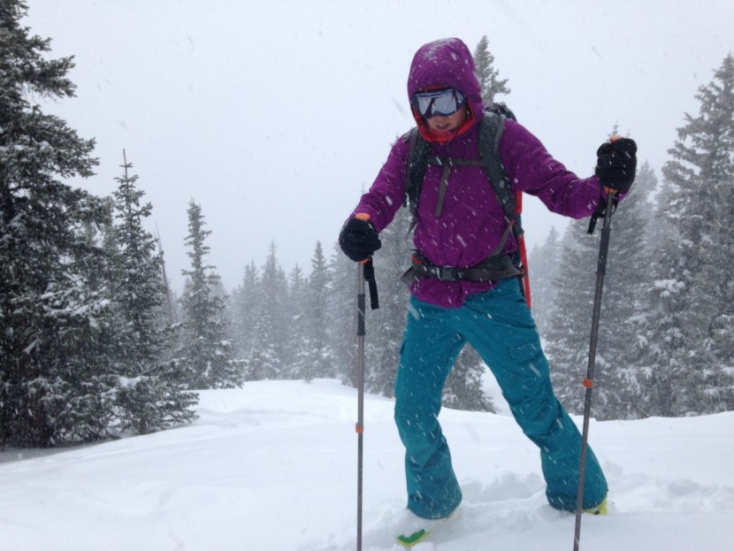 Burton Gore-Tex Gloves - Women's Review | Tested