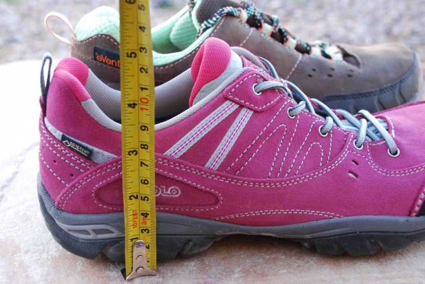 asolo outlaw gv for women - the low cut of this show (slightly less than 3.5 inches) offered...