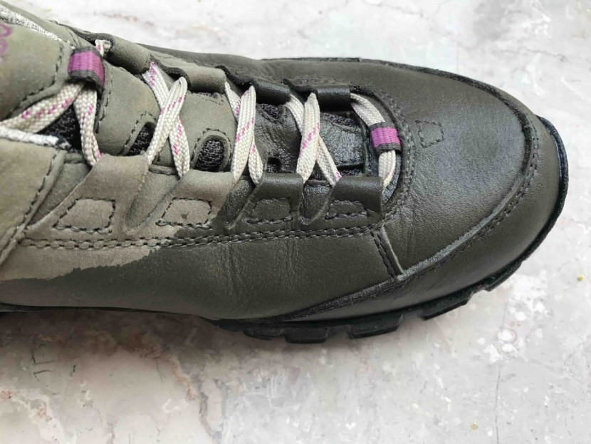 vasque talus trek low ultradry for women - after our 10 minute bucket test, the uppers had absorbed a lot of...