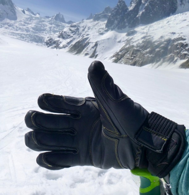 Hestra Vertical Cut Freeride Review | Tested & Rated