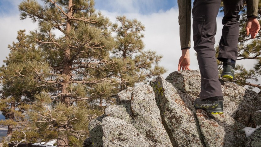 la sportiva synthesis mid gtx - it wouldn&#039;t be a la sportiva model if it couldn&#039;t scramble up dry...